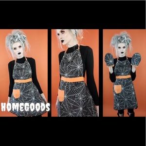Spooky Housewife Spiderweb Halloween Apron Set